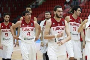 &Uuml;mit Milli Takım Avrupa &uuml;&ccedil;&uuml;nc&uuml;s&uuml; oldu