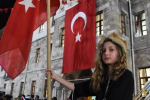 Sivas'ta demokrasi n&ouml;beti s&uuml;r&uuml;yor