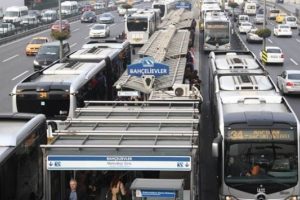 İstanbul'da &uuml;cretsiz ulaşım s&uuml;resi uzatıldı