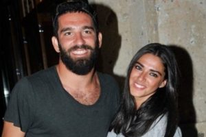 Arda Turan'dan sevgilisine 40 bin TL'lik hediye