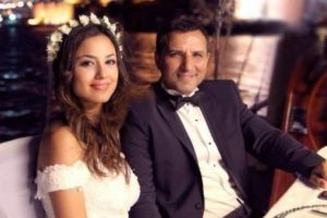 Rafet El Roman eşinden boşanıyor mu?