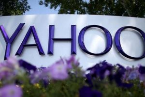 Yahoo milyonlarca doları &ccedil;&ouml;pe attı