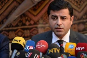 Beştepe'ye davet edilmeyen Demirtaş tepkili