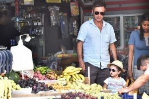Zeyno, babasını kıskandı