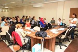 Bursa Nil&uuml;fer'de kadınlara uygulamalı girişimcilik eğitimi