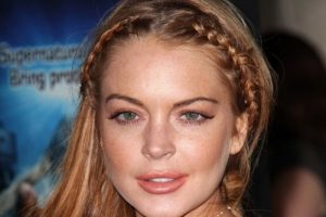 Oyuncu Lindsay Lohan sinir krizi ge&ccedil;irdi: Beni &ouml;ld&uuml;rmeye &ccedil;alışıyor