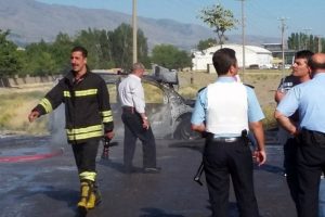 Erzincan'da polis ekiplerine bombalı saldırı