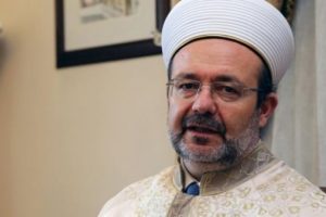 Diyanet'te FET&Ouml; operasyonu!