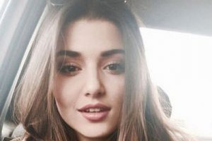 Oyuncu Hande Er&ccedil;el'in uyku pozu beğeni rekoru kırdı