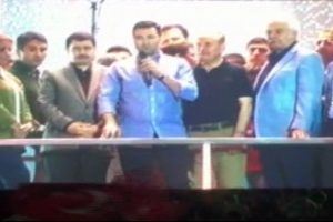 Hakan &Uuml;nsal demokrasi n&ouml;betinde
