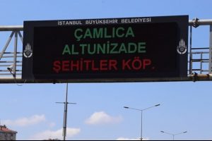 Boğazi&ccedil;i K&ouml;pr&uuml;s&uuml; adı dijital tabelalarda Şehitler K&ouml;pr&uuml;s&uuml; olarak değişti