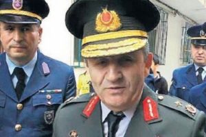 Helikopter kazasından kurtulan komutan i&ccedil;in g&ouml;zaltı kararı