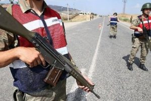 Aranan PKK'lı yol kontrol&uuml;nde yakalandı!