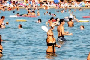 Turizmde hareketlilik başladı