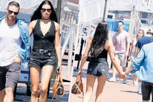 Adriana Lima, yeni sevgilisiyle kameralara yakalandı