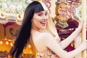 Şarkıcı Elif Kaya: Hande Yener bana destek olmadı!