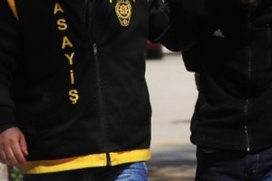 FET&Ouml;'ye finansal destek sağlayan 20 esnaf g&ouml;zaltında