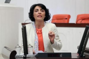 Bakan Ala devreye girdi, Bursa Ahmet Taner Kışlalı Meydanı'nın adı değişmedi
