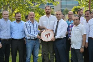 Aktaş'tan İneg&ouml;lspor'a moral ziyareti