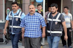 FET&Ouml;/PDY operasyonunda 1 doları yırtarken yakalandı