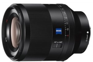 Sony'den yeni full frame objektif