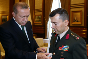 Erdoğan'ın başyaveri Ali Yazıcı'yı işaret etti