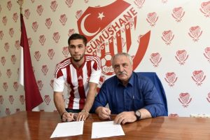 Hakan &Ccedil;alhanoğlu'nun kardeşi G&uuml;m&uuml;şhanespor'da