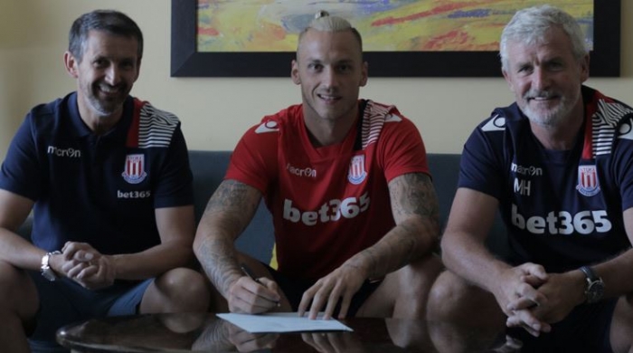 Arnautovic 4 yıl daha Stoke City'de