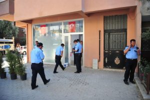 Bursa'da FET&Ouml; yurduna m&uuml;h&uuml;r!