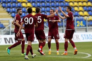 Trabzonspor, ilk hazırlık ma&ccedil;ını rahat kazandı
