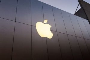 Apple 1 milyar iPhone sattı