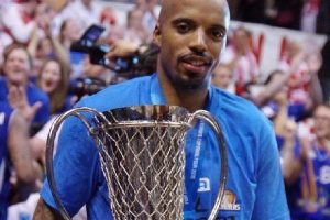 Jordan Theodore Banvit'te