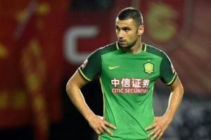 "Burak Yılmaz i&ccedil;in Beşiktaş'la konuşabiliriz"