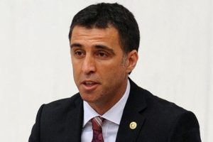 Hakan Ş&uuml;k&uuml;r, hakkında şok karar!