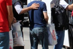 Şanlıurfa'da FET&Ouml; operasyonu: 103 g&ouml;zaltı