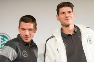 Podolski'den Mario Gomez yorumu