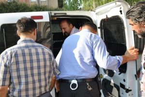 Bursa'da FET&Ouml; &uuml;yesi doktor tutuklandı!