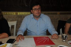 CHP basının 4. g&uuml;&ccedil; olması i&ccedil;in teklifte bulunacak