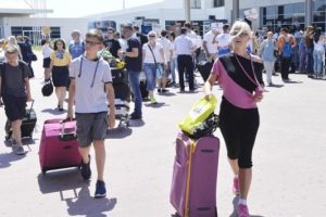K&uuml;lt&uuml;r ve Turizm Bakanlığı: OHAL turistle değil, ter&ouml;riste karşı