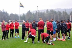 Alanyaspor Topuk Yaylası'nda kampa girdi