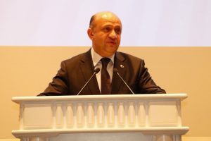 Orgenerallerin istifa nedenlerini a&ccedil;ıkladı
