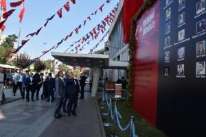 Abdullah G&uuml;l'den Topbaş'a ge&ccedil;miş olsun ziyareti