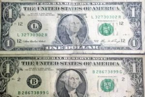 Gazetecilerden de '1 dolar'lar &ccedil;ıktı