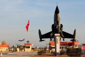 Darbe gecesi F-16'lara 20 kez yakıt nakli yapıldı