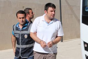 Elazığ'da 14 polis m&uuml;d&uuml;r&uuml; ve amiri tutuklandı