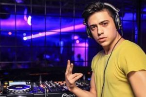 DJ  Sara&ccedil; en &ccedil;ok &ccedil;alınan şarkıları sıraladı
