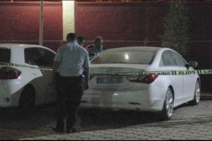 Otomobilde kilitli kalan &ccedil;ocuk havasızlıktan boğuldu