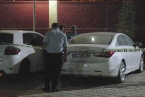 Otomobilde kilitli kalan &ccedil;ocuk havasızlıktan boğuldu
