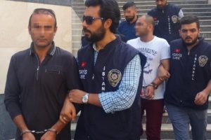 İstanbul'da l&uuml;ks sitede havuz vahşeti: 1 &ouml;l&uuml;