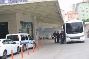 44 ilde FET&Ouml; operasyonu: 67 g&ouml;zaltı